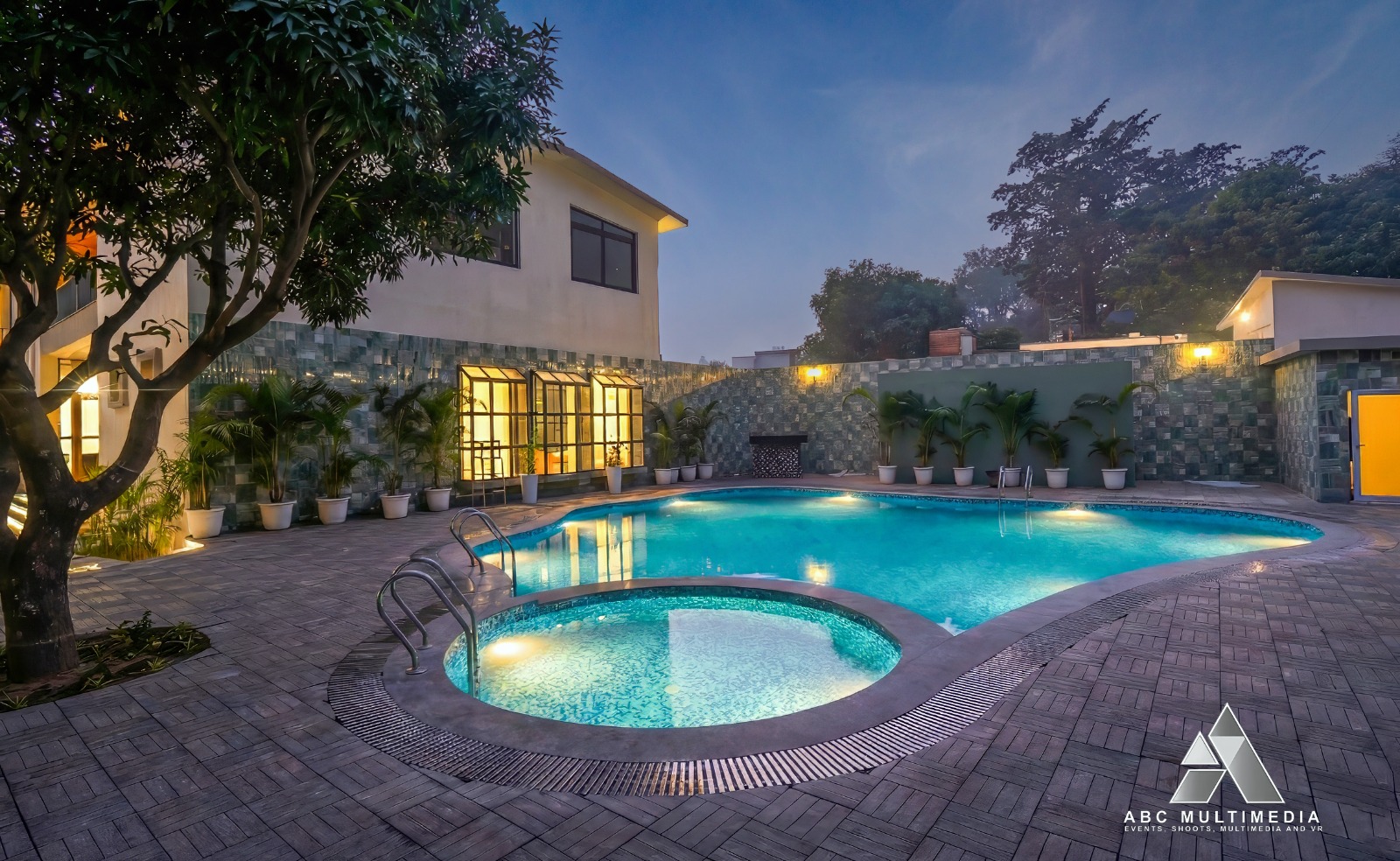 Swimming pool at StarInn Kyari Jungle Resort